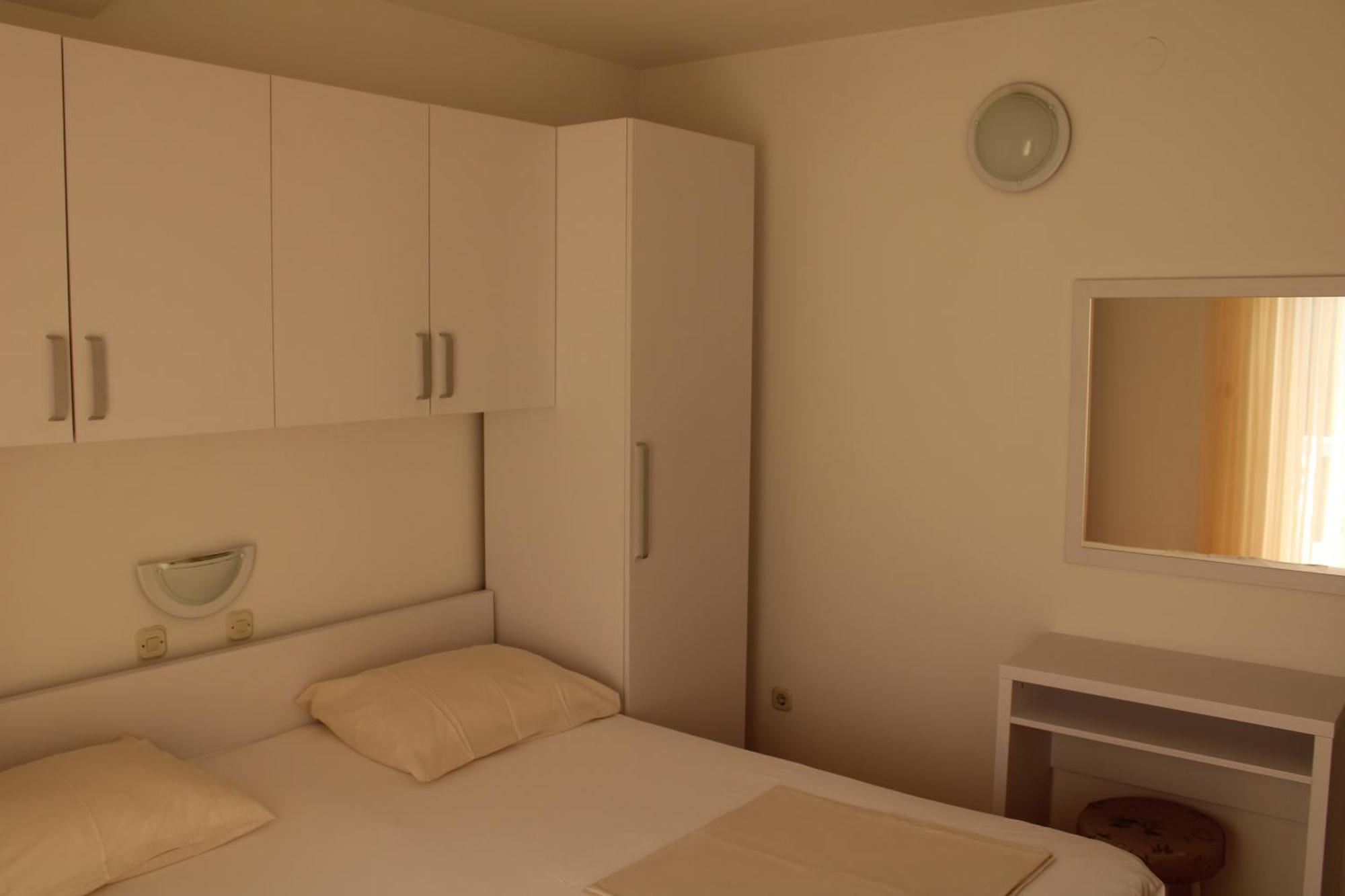 Apartmani Sanjin Tariba Supetarska Draga Luaran gambar
