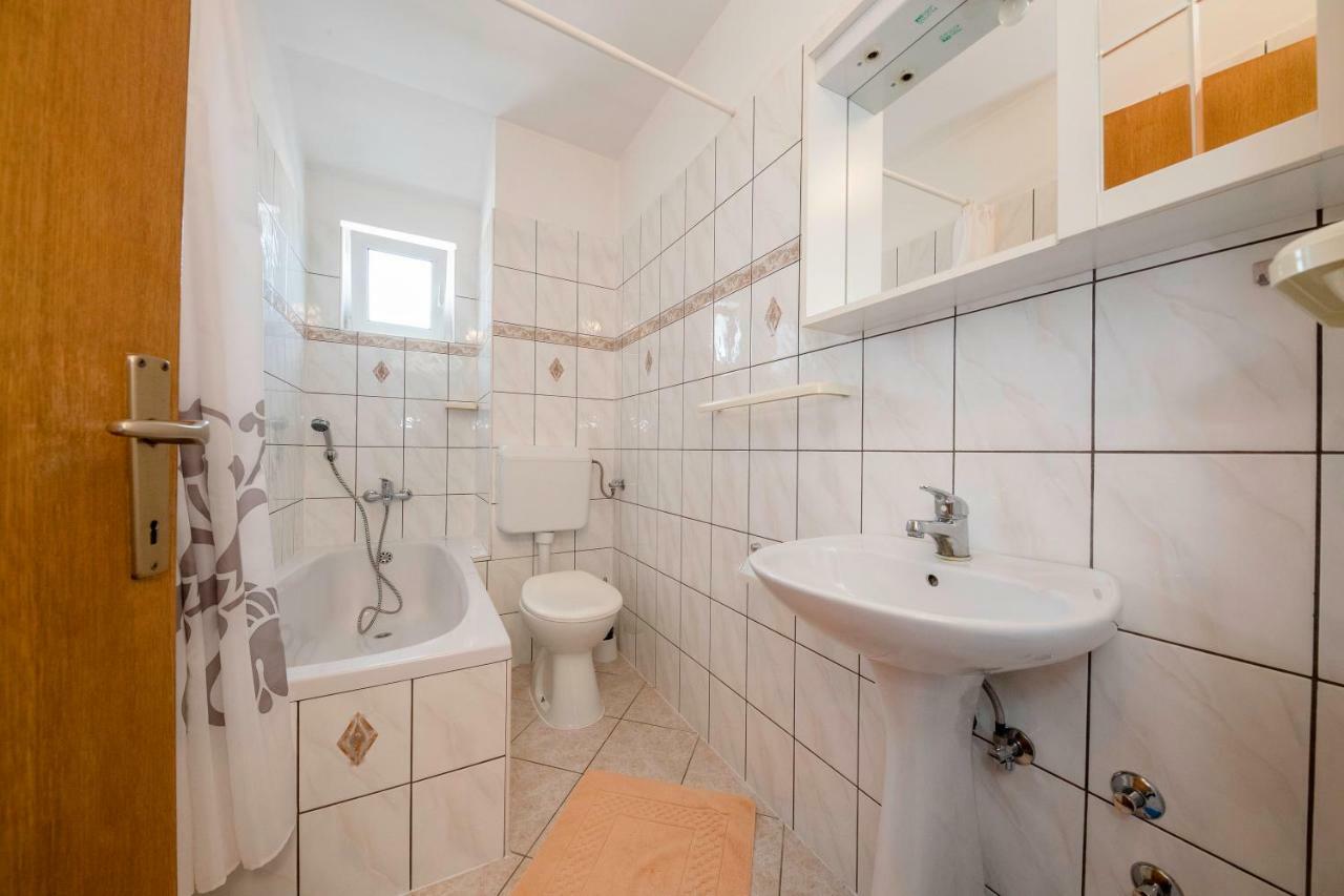 Apartmani Sanjin Tariba Supetarska Draga Luaran gambar